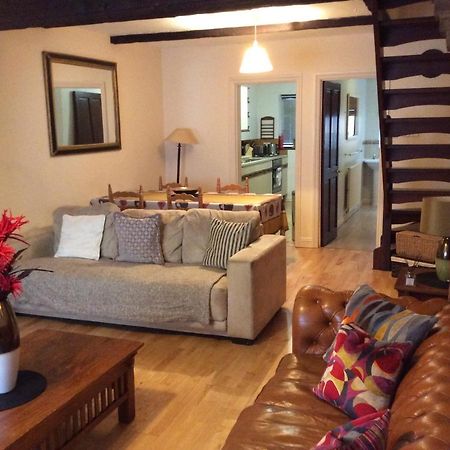 Cosy Central Windsor House Sleeps 4 Buitenkant foto