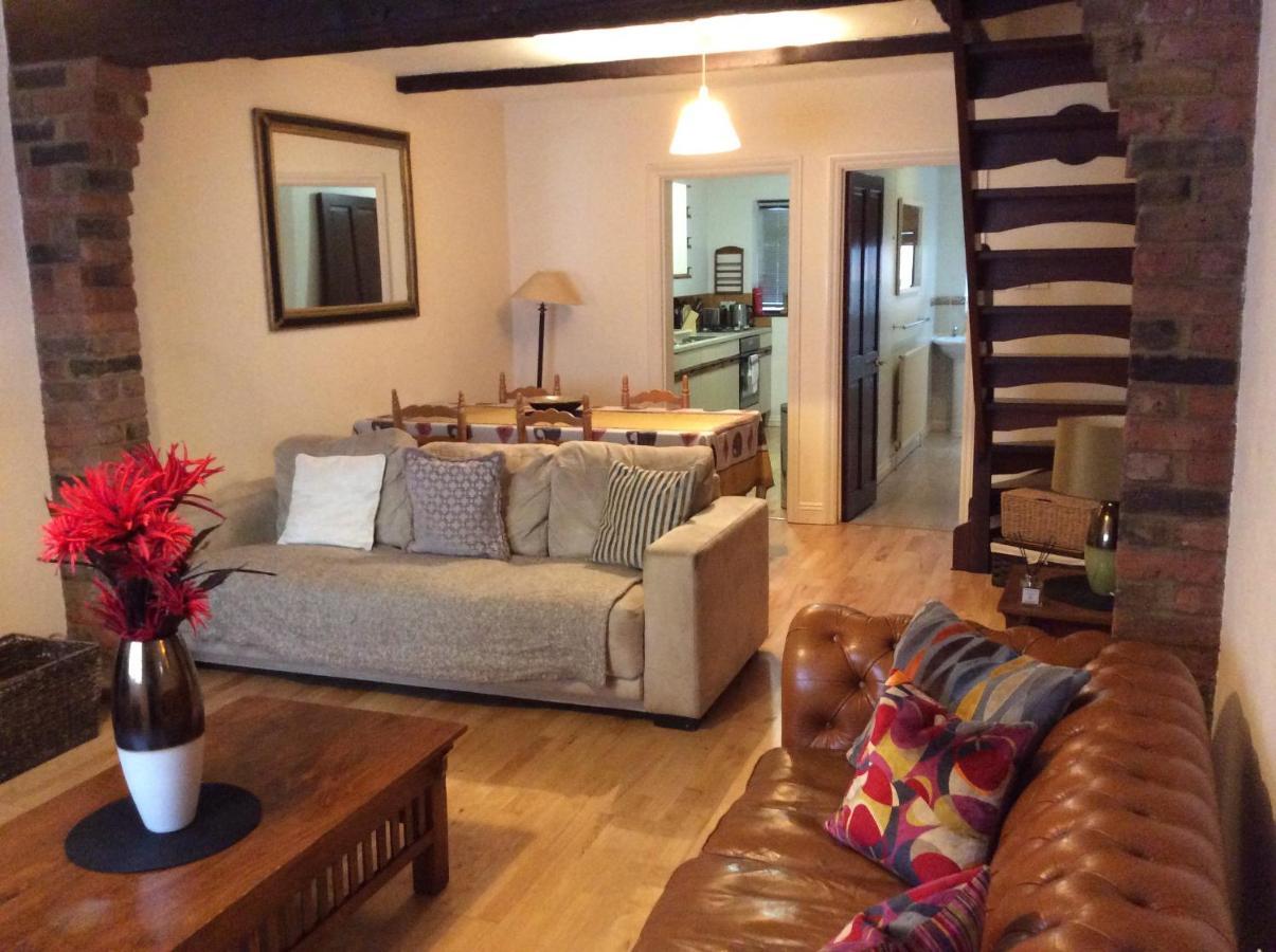 Cosy Central Windsor House Sleeps 4 Buitenkant foto