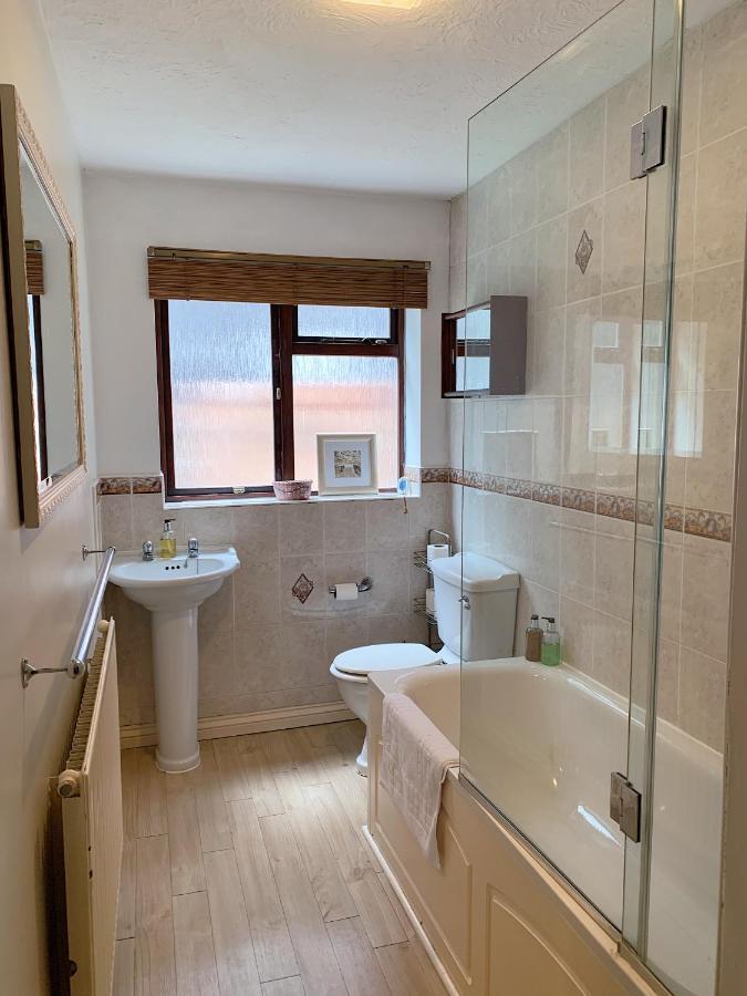 Cosy Central Windsor House Sleeps 4 Buitenkant foto