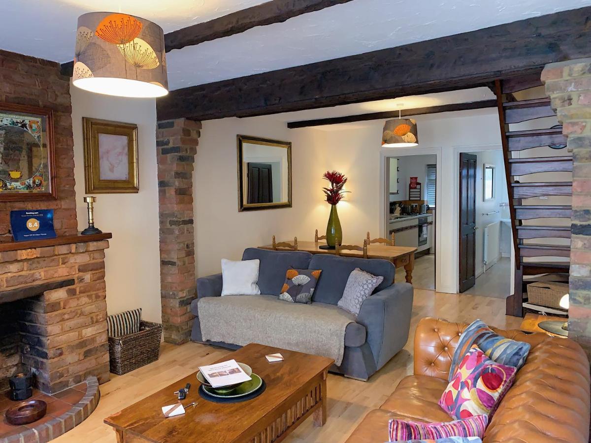 Cosy Central Windsor House Sleeps 4 Buitenkant foto
